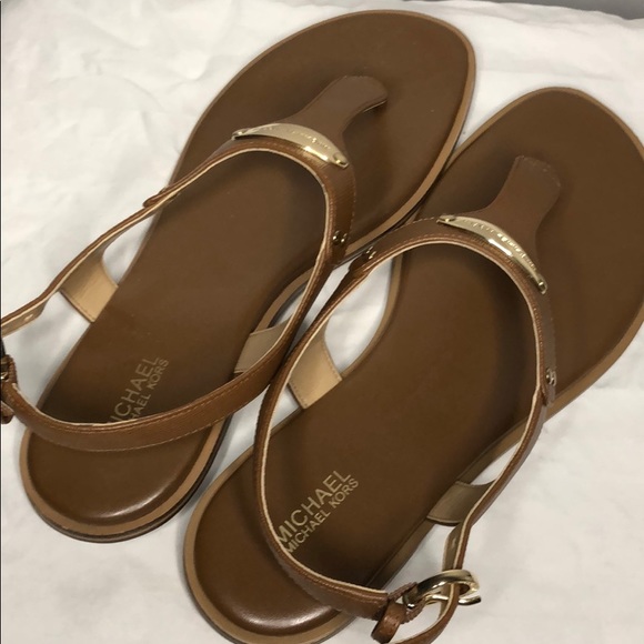 Michael Kors Leather Flats Sandals - Picture 4 of 5